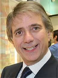 Iceland chief achieves his Everest goal