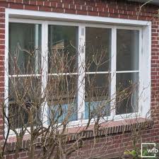 Kombinierte Fenster Ermoglichen Die Verwirklichung Von Grosseren Elementen Die Hier Zwei Danischen Fenster Bieten Vier Fl Fenster Fenster Und Turen Holzfenster