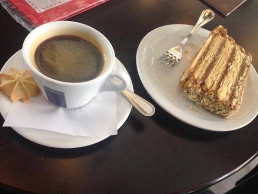 Cafe y torta: fotografía de Tavelli, Viña del Mar - Tripadvisor