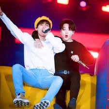 Ruang tengah apartemen mereka untuk menyantap makanan. Tshirt T Shirt Kpop Member Bts Jungkook Jimin Jin Jhope Rapmonster Suga Taehyung Kaos Tshirt Kpop Member Bts Jungkook Jimin Jin Jhope Rapmonster Suga Taehyung Shopee Malaysia