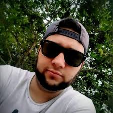 Duele en el alma la partida de Miguel. Balas asesinas de quienes jamás  debieron salir de la cárcel, regresaron a Colombia a sus horas más oscuras.  Que el magnicidio de Miguel nos