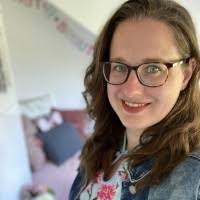 40+ profilů „-'mercedes Ricke“