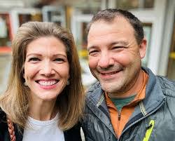 Sarah Brodhead's Instagram, Twitter & Facebook