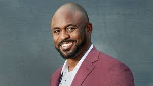 Wayne Brady to host 2022 American Music Awards