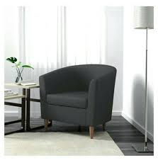 Kapasitas dudukan sofa yang berjumlah 2 orang, tentu bisa menambah kenyamanan anda dalam menikmati waktu bersama atau sekedar mengobrol santai. 40 Harga Model Sofa Minimalis Pilihan 2021