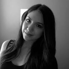 Luisa Anderson's Instagram, Twitter & Facebook