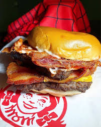 Free Baconator Alert Wendys Is Offering A Completely Free Baconator Through The Doordash Delivery Service Freedelivery Too With Food Bacon Lover Burger