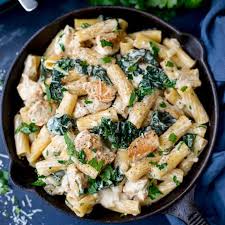 I used spicy chorizo sausage in this chicken chorizo pasta recipe, but feel free to swap in mild if that's more your jam. One Pot Creamy Tomato And Chorizo Rigatoni Nicky S Kitchen Sanctuary