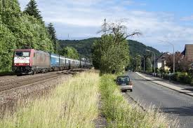 Large 185mm blade for deeper plunge capacity. Crossrail 185 592 Mit Tts Zug 40237 Und 330 Minuten Verspatung Passiert Bei Oberwinter Am Weg Richtung Piacenza 22 Juni 2013 Bahnbilder De