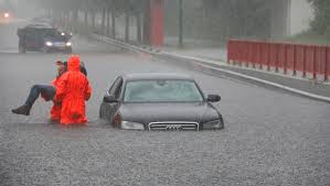 Het noodweer heeft op veel plekken in nederland voor een heleboel problemen gezorgd, maar het leverde ook wat mooie plaatsjes op. Recent Noodweer Zet Achmea In Het Rood Foto Ed Nl