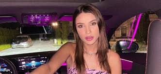 Filmiki z sex kamerek Natsu z Team X wyciekły do sieci. YouTuberka poszła z  tym na policję