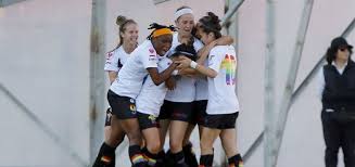 Relata coco stadella, comenta javiera de la peña y rodrigo herrera. Santiago Morning Es Tricampeon Del Torneo Nacional Femenino