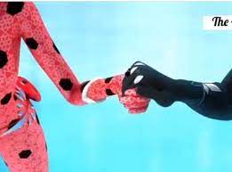 Holding Hands Ladybug X Cat Noir Miraculous Ladybug Ladybug And Chat Noir