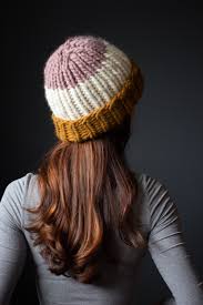 Women's super chunky hat free knitting pattern. Three Big Hats Three Free Knitting Patterns