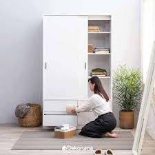 Lemari pakaian 2 pintu atau lemari baju minimalis kayu. Jual Dekoruma Yucca Lemari Pakaian 2 Pintu Sliding Door Atau Pintu Geser 120 Cm Dengan Lemari Laci 2 Susun Minimalis Putih Terbaru Juni 2021 Blibli
