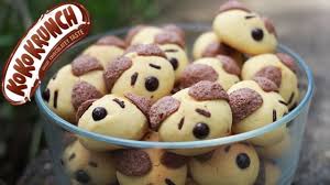 Cookies cocok digunakan sebagai camilan atau juga bisa digunakan sebagai pendamping menu makan pagi, siang atau malam. Kue Kering Motif Beruang Koko Krunch Youtube