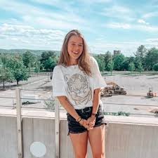 Darby Taylor (@dartaytay)