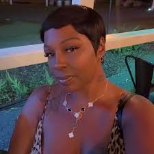 Aletha Luster's Instagram, Twitter & Facebook