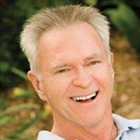 پگی کلاوس نویسنده کتاب هنر فخر فروشی