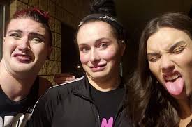 VLOG: Intergender Bonanza Fun with Ray Lyn, Maria Manic, Jamie Senegal, Gemma  Cross, and Holidead