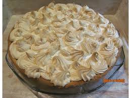 La remettre au four à sécher durant 70 à 80 minutes environ, vérifier au doigt si la meringue est prise. Tarte Alsacienne A La Rhubarbe