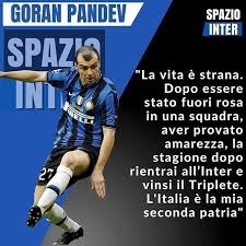 Serie a ekiplerinden genoa'da forma giymektedir. Pic By Spaziointer It Goran Pandev Ricorda Cosi Gli Splendidi Momenti Che Hanno Portato Al Triplete Goran Pandev Remembers His Past A