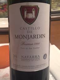 Se pueden encontrar online veintiocho añadas de bodegas castillo de monjardín, no obstante disponibles en ecommerces se han localizado únicamente once, siendo la más nueva la del 2018. Castillo De Monjardin Navarra Reserva Vivino