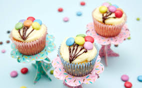 Bursdagsmuffins Med Ballongdekor Toro Baketips Oppskrift Baking Bursdag Mat Kaker