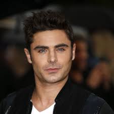 У него есть младший брат дилан. Zac Efron So Hart War Seine Baywatch Diat Bunte De