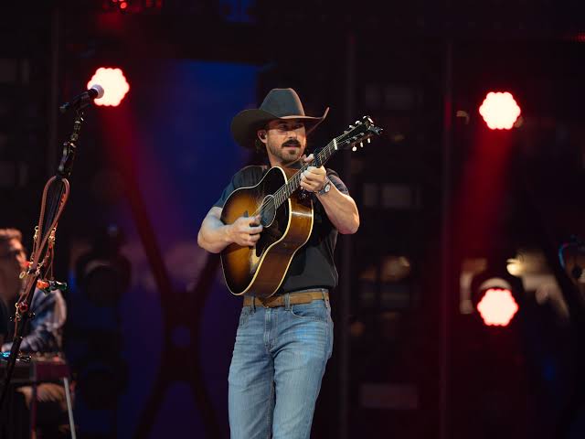 Riley Green Opens RodeoHouston 2026 In Classic Country Style - Houston Press