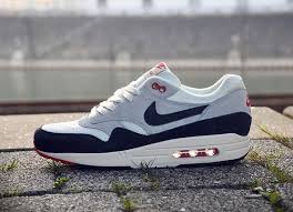 Nike Air Max 1 Og Navy Red Arriving At Euro Retailers Sneakernews Com Nike Air Max Nike Air Air Max 1 Og
