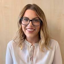 Jessica Cleary's Instagram, Twitter & Facebook