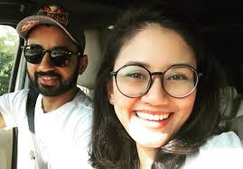 Terus muncratnya ke hijab ceweknya. Rvy7nh8vduz Om