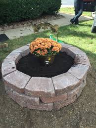 Clever Way To Hide A Tree Stump Trees For Front Yard Tree Stump Decor Tree Stump Planter