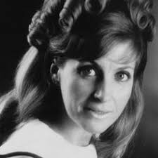 Born mary frances penick in dry ridge, kentucky, she and betty jack davis performed as the davis sisters until betty died in an auto accident in august 1953. Stream The End Of The World Skeeter Davis By Srugova Listen Online For Free On Soundcloud