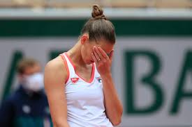 Similarly, she has a tall height of 6 feet. Jennifer Brady Stunned By 17 Year Old Clara Tauson At French Open