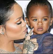 Singer Rihanna with her niece, Majesty.