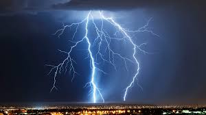 The distribution of lightning, or the incidence of individual strikes, in any particular place is highly dependent on its location, climate, and time of year.lightning does have an underlying spatial distribution. Som Sier Se De Lynnedslag