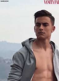 For all players, it shows how often the users have preferred the chosen or the other player. Giulia Lena Fortuna Die 55 Heissesten Fussballer Platz 37 Paulo Dybala