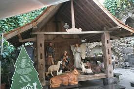 Hari natal adalah sebuah ceremonial, moment bersama bagi kita untuk mensyukuri kelahiran kristus. Menengok Dekorasi Natal Gereja Katedral Jakarta Halaman All Kompas Com
