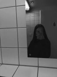 Aesthetic Grunge Mirror Black And White Mirror Selfie With Flash Emilyz Fotograf Kopya Kagidi Fotografcilik Pozlari Fotografcilik