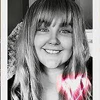 Emily Blethen's Instagram, Twitter & Facebook