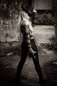 Freddy Krueger (Female version) | Halloween photoshoot, Horror photos, Freddy  krueger