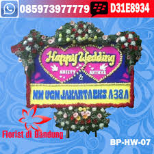 Warnanya yang cerah berwarna ungu mampu menarik perhatian banyak orang. Toko Bunga Di Bandung Toko Bunga Online Di Bandung 085973977779