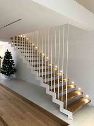 Escalier en bois ou en métal, droit ou en spirale, retrouvez chez lapeyre toutes les solutions pour rénover votre escalier ou accéder à vos combles. Realisation D Un Escalier En Acier Avec Des Marches En Bois A Aix En Provence En 2019 13 Hv Creation