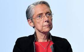 Élisabeth borne est une haute fonctionnaire et femme politique née à paris le 18 avril 1961. Elisabeth Borne Une Ministre Techno Et Fiere De L Etre Le Parisien