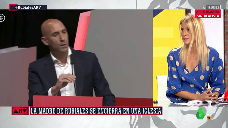 Afra Blanco, sobre Rubiales: "Forma parte de la liturgia machista, el  agresor trata de presentarse como un mártir"