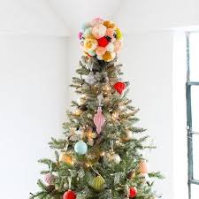 St nicks choice pivot point rotating christmas tree stand is designed perfectly, can hold a tree up to nine feet tall for a versatile way to enjoy your holiday decorations. The 25 Best Christmas Tree Topper Ideas You Can Buy Or Diy Brit Co