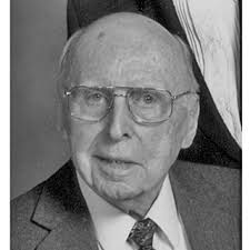 Kenneth McIver WILLIAMSON Obituary