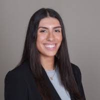 Anna Miller's Instagram, Twitter & Facebook